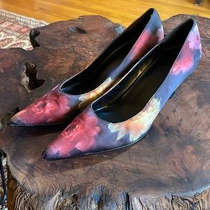 Impo floral pointed toe heels